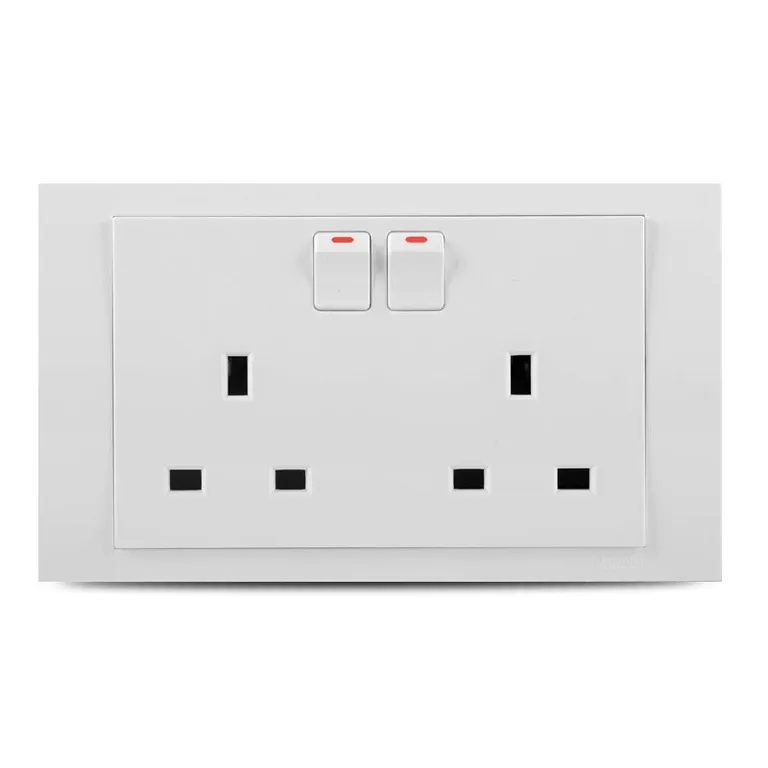 Vivace 13A 3 Pin Flat Duplex Switch Socket